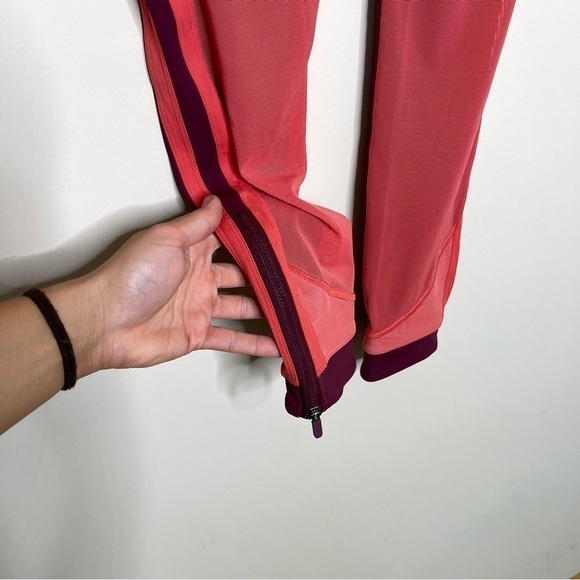 Lululemon Zip The Line Cropped Leggings High Rise Reflecive - Picture 7 of 7